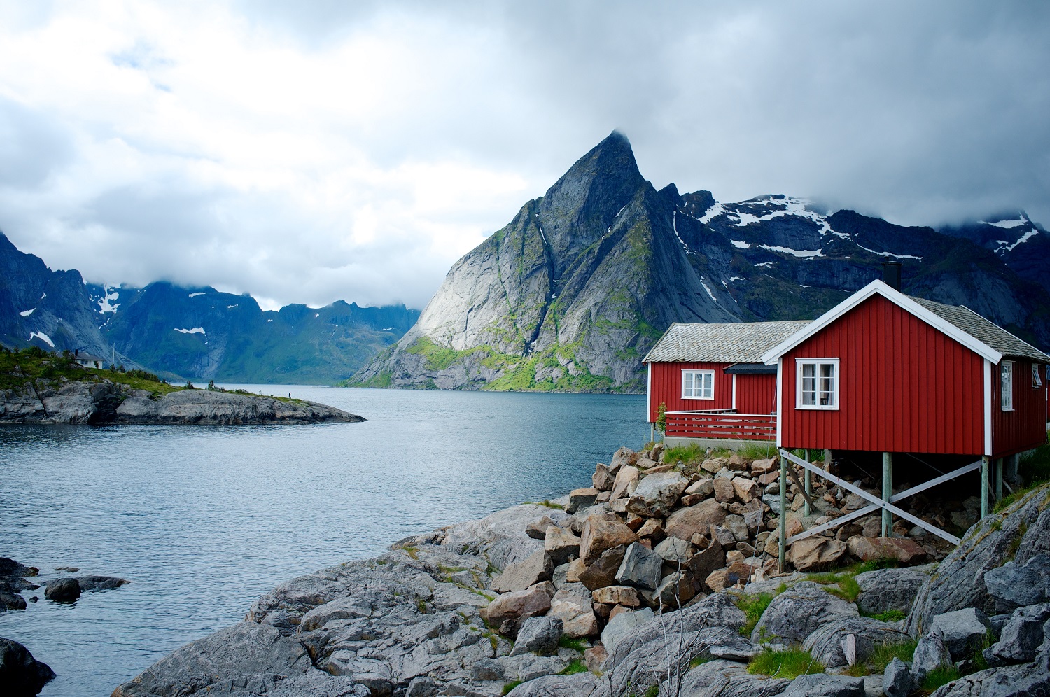 leknes norway fjords